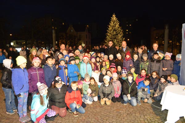 Weihnachtsbaumuebergabe_Landhaus-Bregenz_2016-11-24_2016-7756-034.jpg